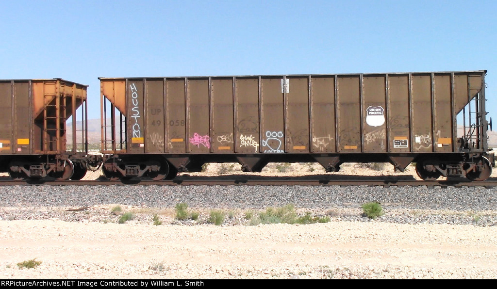 EB Unit Empty Hooper Car Frt at Erie NV -20